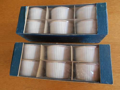 12 Royal Worcester ramekins (boxed)