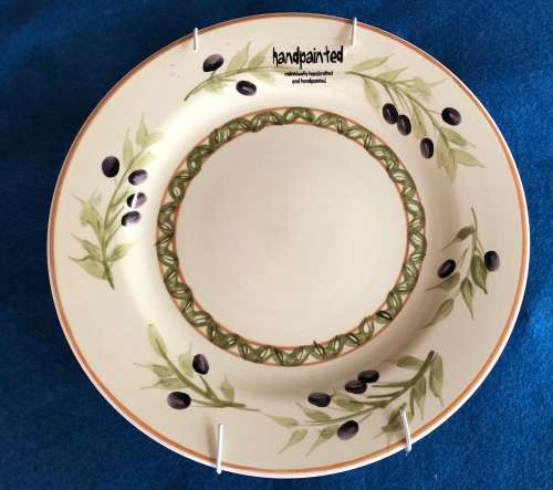 Handpainted plate with olive decoration