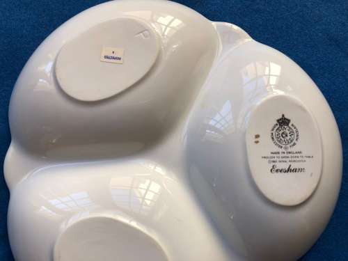 Royal Worcester `Evesham` 3 division serving dish