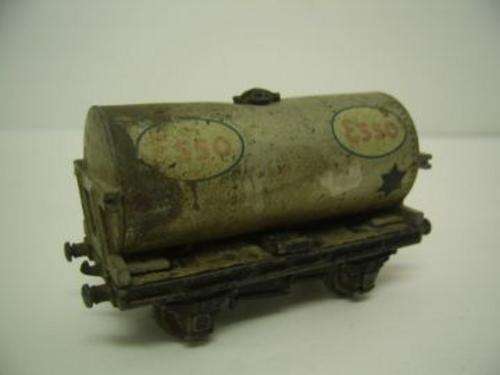 'Esso' Advertising Tank Wagon | Model Trains | R1 NO RESERVE!!
