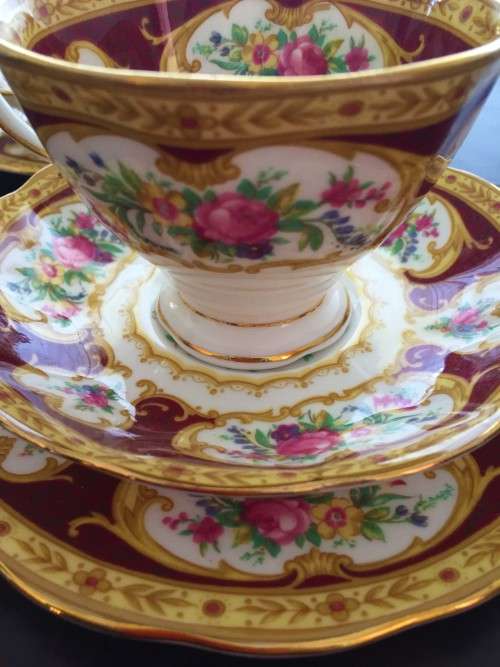 Vintage Royal Albert 'Lady Hamilton' Trios