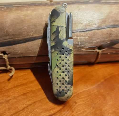 SWISS ARMY KNIFE (CAMO)