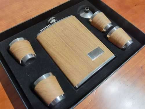 Wooden Style Flask With Shooter Cups