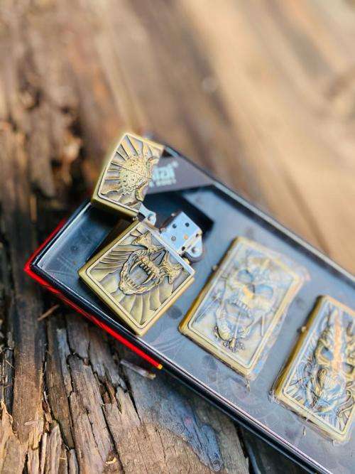 Metal Lighter (skull design )