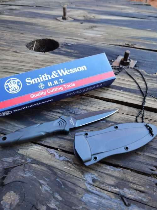 Smith and Wesson HRT Knife