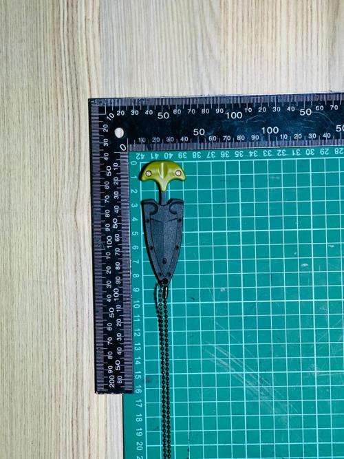 Punch Blade (With neck chain)