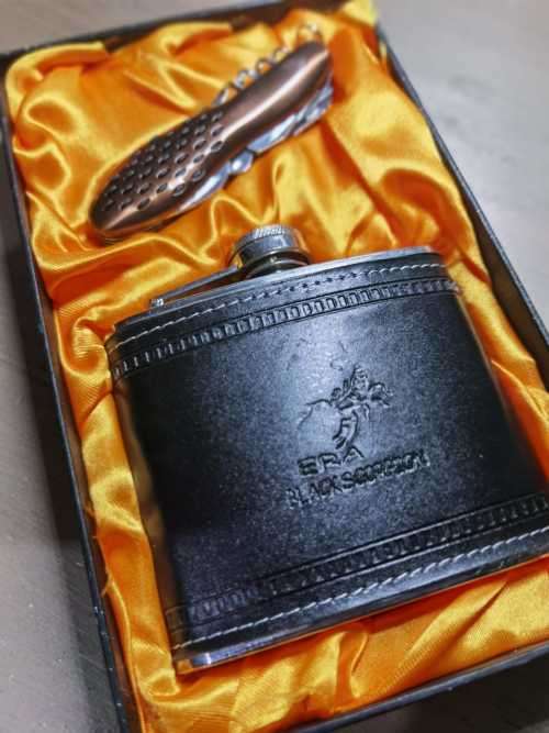Scorpion Flask Set With Muti Function Knife