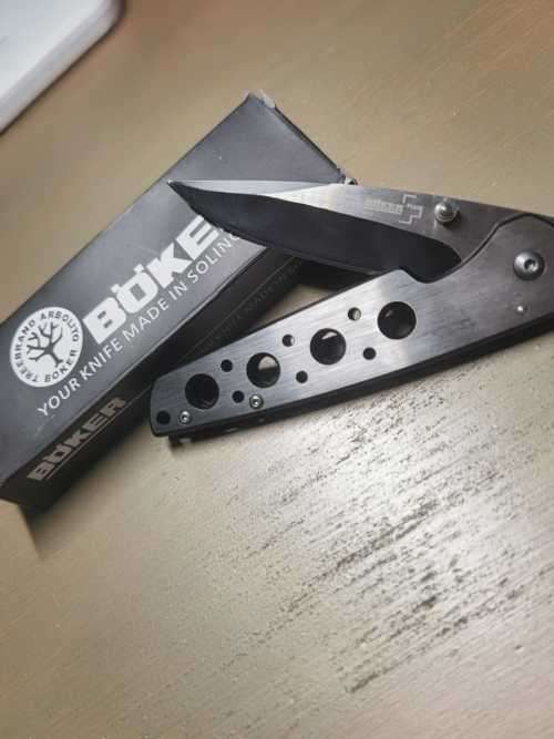 BOKER KNIFE