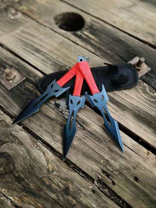 NEW 3pc Throwing Blades With Pouch