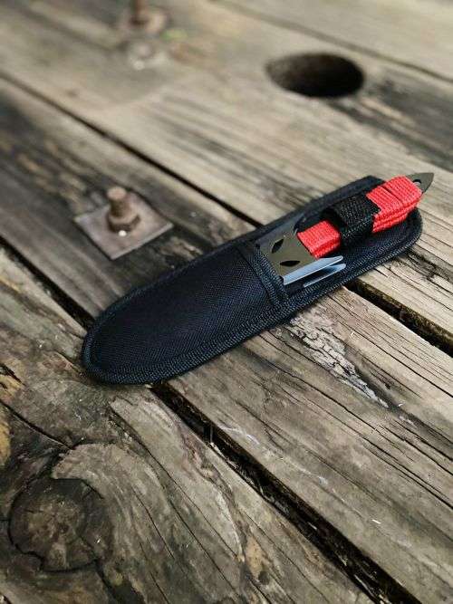 NEW 3pc Throwing Blades With Pouch