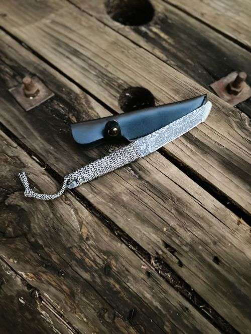 SAMURAI Style Pocket Knife with Pouch