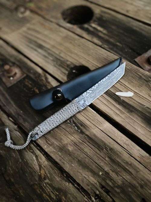 SAMURAI Style Pocket Knife with Pouch