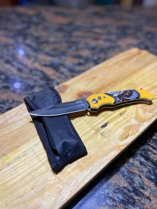 American Eagle Switch Blade