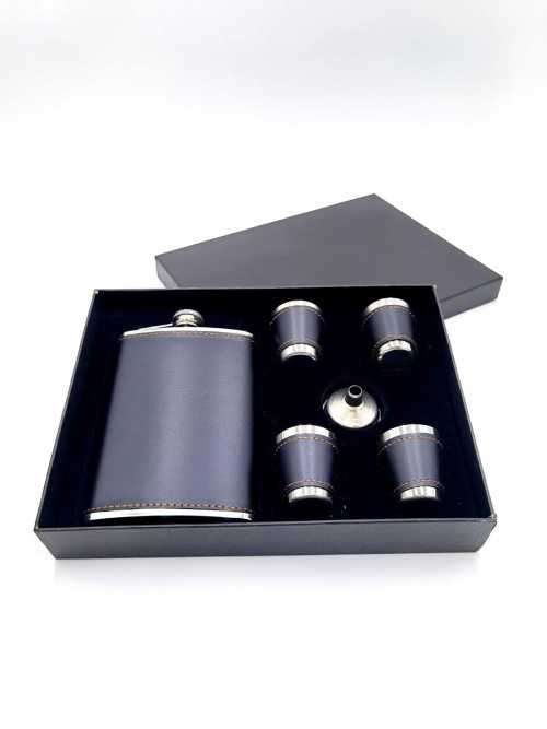 Black Leather Look Flask set