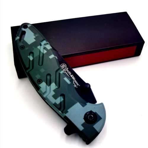 CAMO Smith And Wesson Extreme Ops Folding Knife
