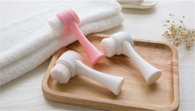 3D Silicone Facial Cleansing Brush
