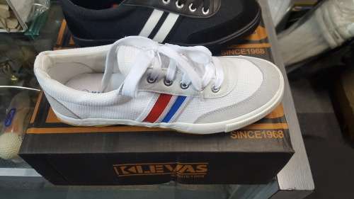 BEAUTIFUL FOR SUMMER - KLEVAS VOLLEYBALL !!!! - SHIPPING INCLUDED !!!!