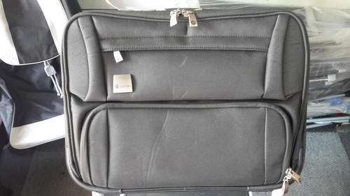 GORGEOUS STYLISH DESIGNER BAGS BY CARLTON  !!!! SHIPPED INCLUDED !!!!