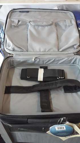 GORGEOUS STYLISH DESIGNER BAGS BY CARLTON  !!!! SHIPPED INCLUDED !!!!