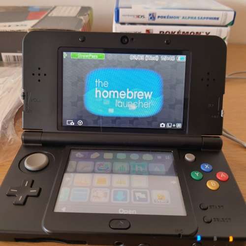 *New* Nintendo 3DS plus Games - Pokemon Super Mario Bros. 2