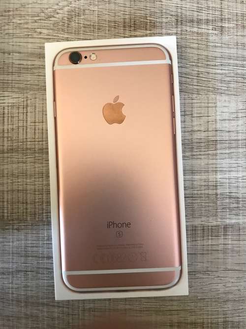 IPHONE 6S 128GB ROSE GOLD. COMES IN ITS ORIGINAL BOX WITH ALL ITS ACCESSORIES. Excellent CONDITION