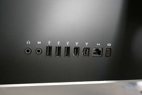 Apple iMac 20" Core 2 Duo @ 2.00GHz 2.00GHz, 2GB RAM , 250GB HDD, Superdrive, OS X EL CAPITAN