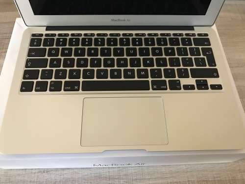 MACBOOK AIR 11" EARLY 2015 INTEL CORE i5, 128GB SSD, 4GB RAM, MacOS SIERRA. NEW CONDITION!!!!!