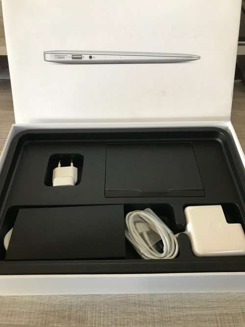 MACBOOK AIR 11" EARLY 2015 INTEL CORE i5, 128GB SSD, 4GB RAM, MacOS SIERRA. NEW CONDITION!!!!!