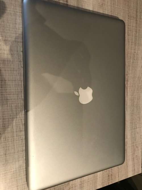 MACBOOK PRO 15" MID 2009, INTEL CORE 2 DUO CPU @ 2,80GHz, 500GB HDD, 4GB RAM, OS X EL CAPITAN