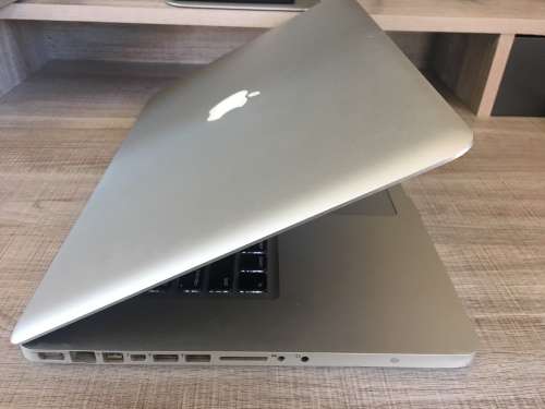 MACBOOK PRO i7, 15" INTEL CORE i7 QUAD CORE CPU @ 2,40GHz, 16GB RAM, 750GB HDD, MacOS SIERRA