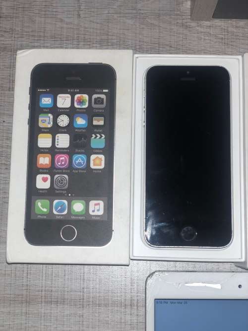 2x Iphone 5s & Ipad Mini 2 Bulk Lot.