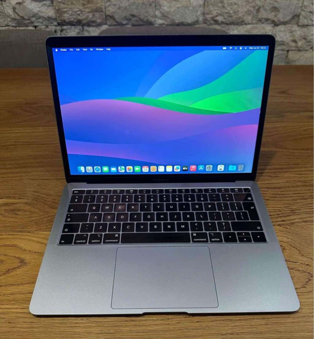 MACBOOK AIR 13` 2019 SPACE GREY INTEL CORE i5, 128GB SSD, 8GB RAM, 1.6GHZ  TOUCH ID