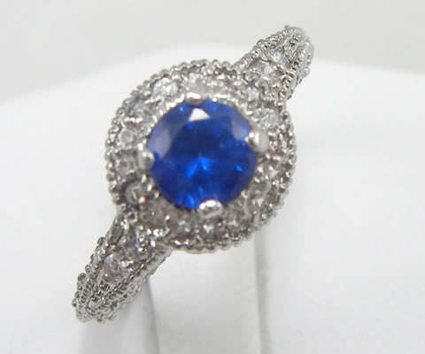 9K SOLID WHITE GOLD BLUE AND WHITE SAPPHIRE RING!! 1.350CTS!