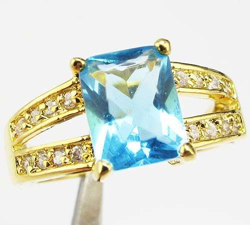 14k Yellow Gold Ring Classic Design 4.1ct Blue Topaz