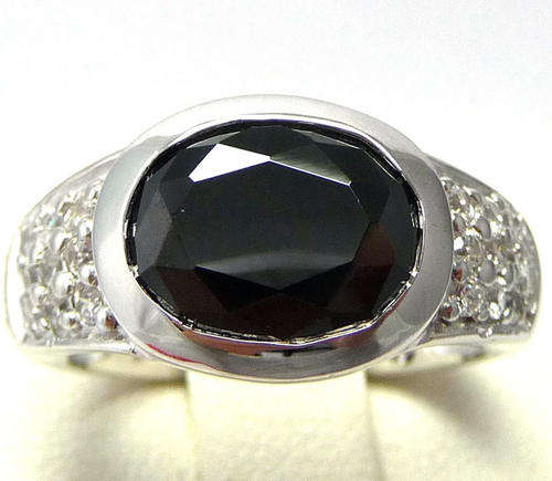 SOLID 9K GOLG  3.6ct black Sapphire & Diamond