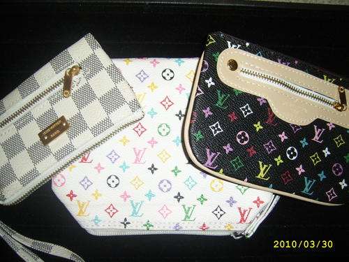 Louis Vuitton LV CELLPHONE BAG/ MAKEUP BAG/ COIN PURSE ALL 3 ONE AUCTION