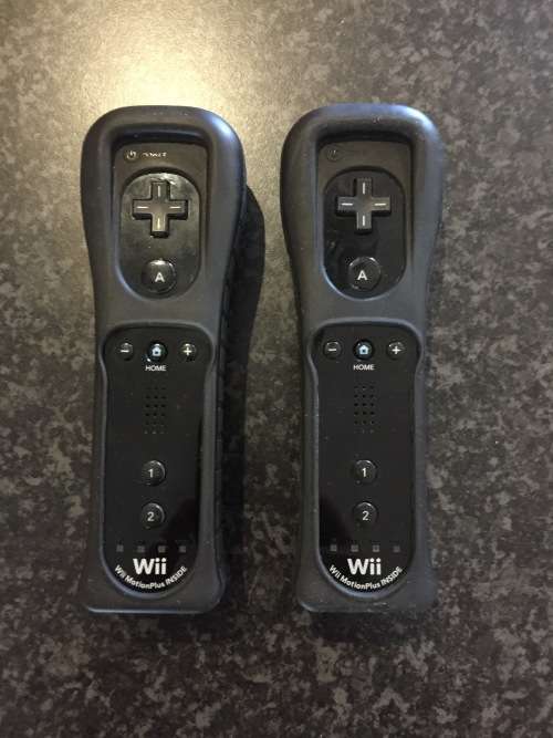 Nintendo Wii with 38 Games (Free Shipping)