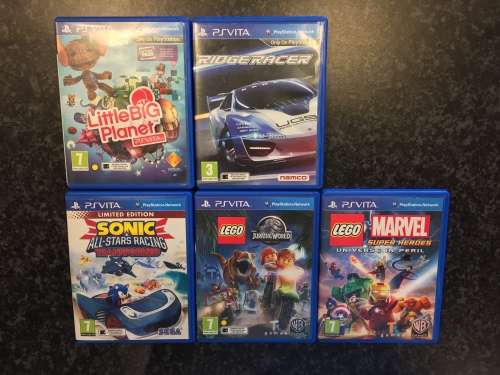 PlayStation Vita 3G/Wifi & 5 Games