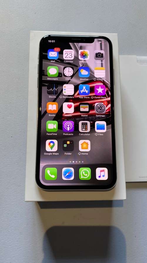 Apple iPhone X - 64GB capacity (Silver)