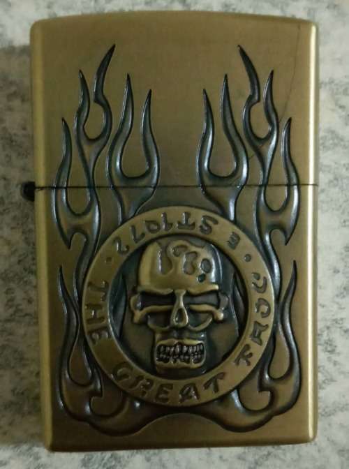 Skull Lighter - Detailed