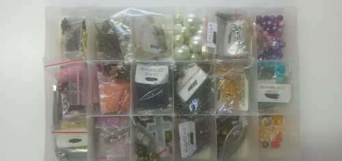 Beading Case with Accessories