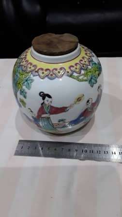 PORCELAIN JAPANESE JAR