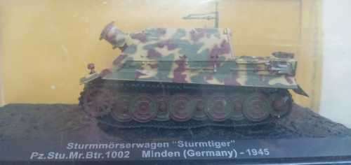 HIGHLY DETAILED DIE CAST METAL STURMMORSERWAGEN `STURMTIGER` (GERMANY-1945) COMBAT TANK  SCALE 1:72