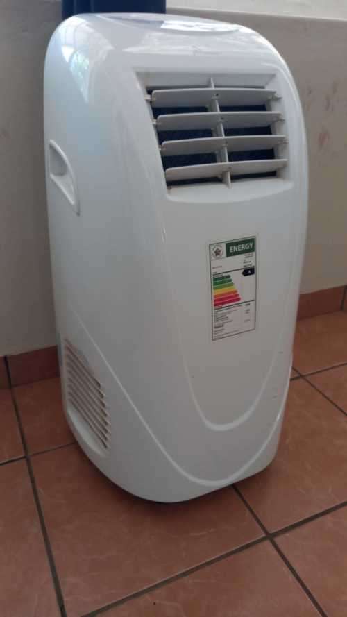 GMC Portable Air Conditioner - 10 000 BTU