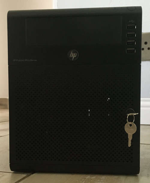 HP Proliant Microserver G7 N40L