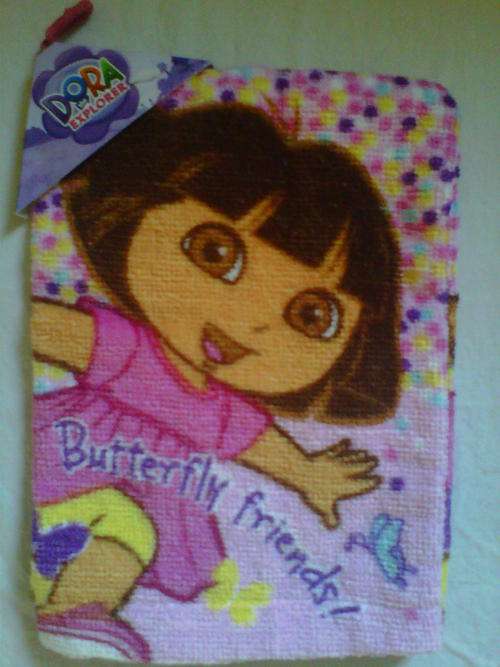 Dora The Explorer Wash Mitt
