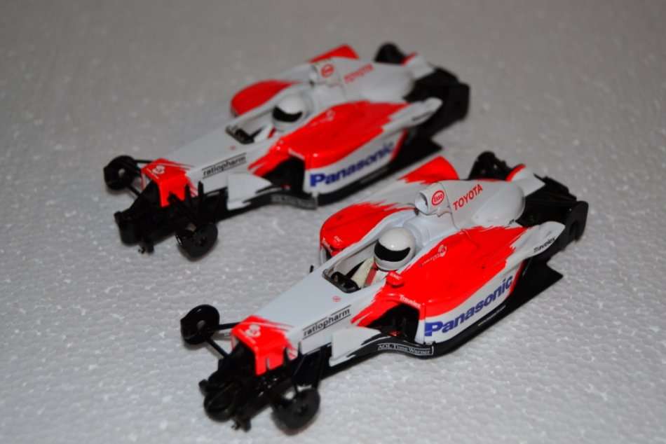 Scalextric X 2 Toyota F1 Bodies