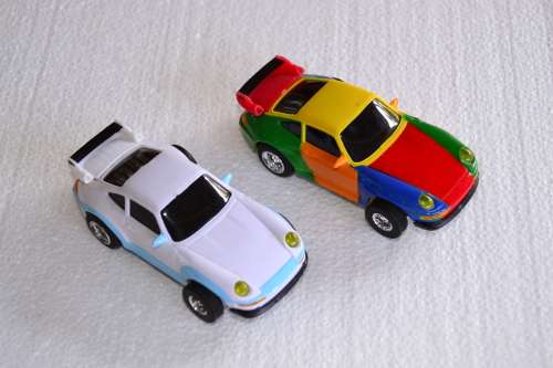 Micro slot cars (Porsche x 2)