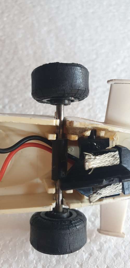 Scalextric McLaren M23 (C127) (please read the description)