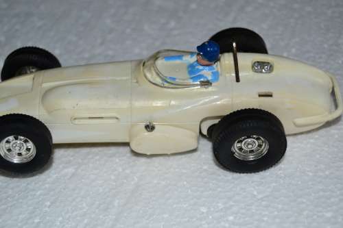 Scalextric (Triang) - Offenhauser (White) - see discription